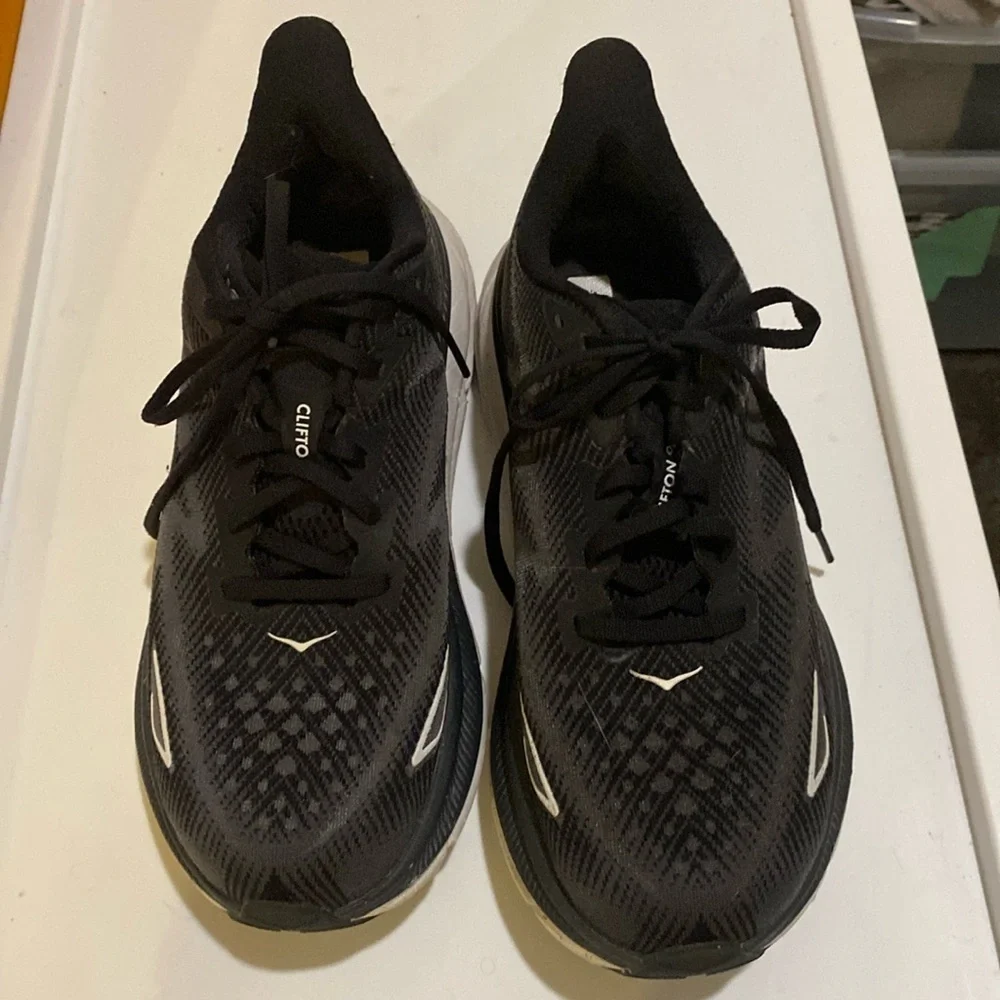 Hoka One One Womens Clifton 9 Fitness Workout Running Shoes size 9.5